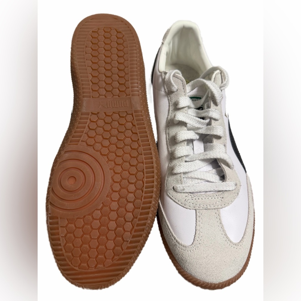 Puma White and Black Suede Sneakers - Picture 3 of 3